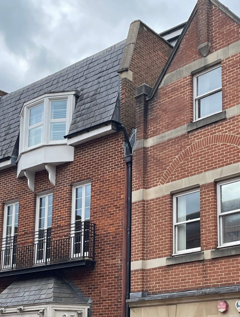 Eaves detail